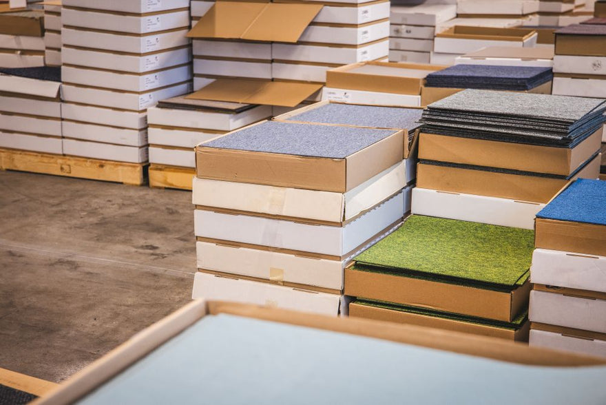 Sind Restposten und gebrauchte Teppichfliesen eine gute Idee?