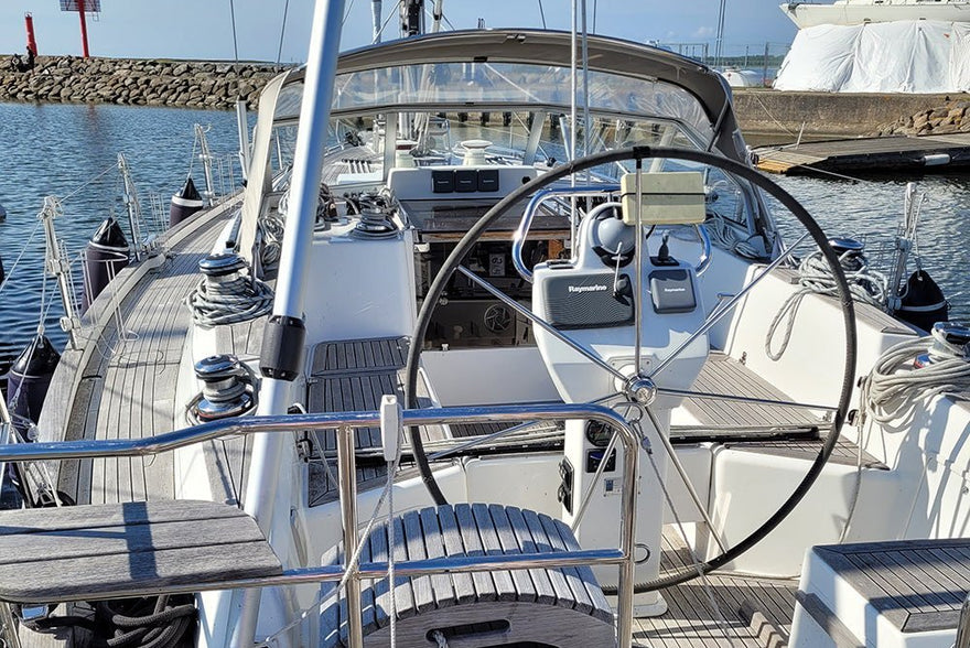 Bodenbelag für Boote und Yachten: Die beste Wahl für Komfort und Sicherheit auf dem Wasser