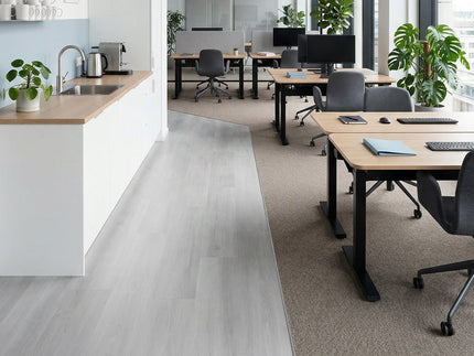 PVC vs. Teppichfliesen im Büro: Der ehrliche Vergleich (2026)