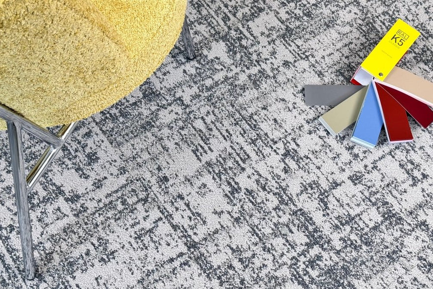 Teppichfliesen Design: Wohntrends und Trendfarben Herbst 2026