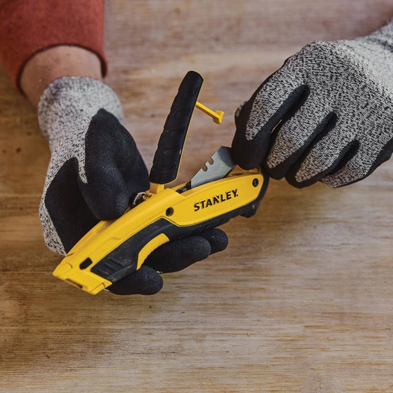 SONDERANGEBOT – STANLEY® Premium Softgrip ausziehbares Messer - Van Heugten Teppichfliesen GmbH